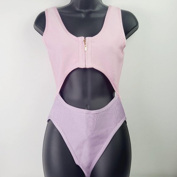 Pretty Little Things Cut Out Zip Front Swimsuit - Picture 3 of 12